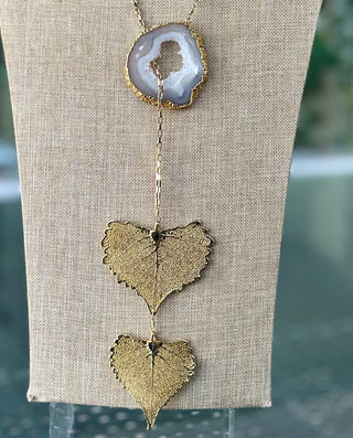 Tiwaa kumi Stone & Leaf Necklace